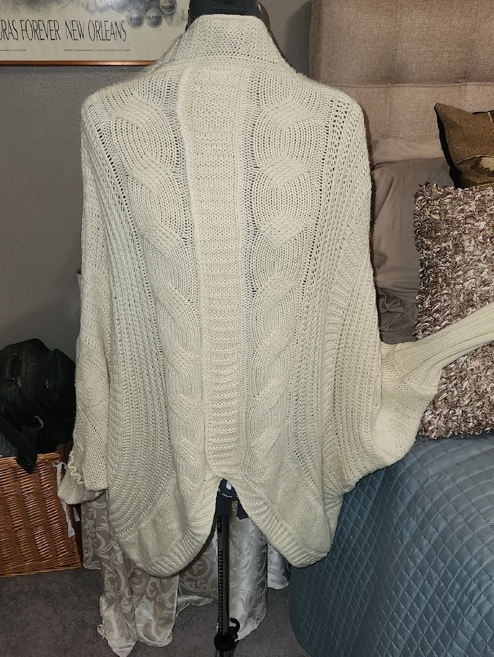 Cream Cable-Knit Open Front Women's Poncho Shrug